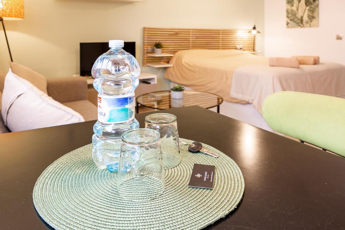 Teatro Suites Malaga City Flat Екстер'єр фото